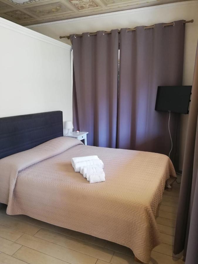 פלרמו Villa Antonella Rooms Mondello מראה חיצוני תמונה